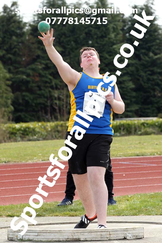 Shot putt, 2021 NECAA Open Graded Meeting, Morpeth. Photo: David T. Hewitson/Sports for All Pics